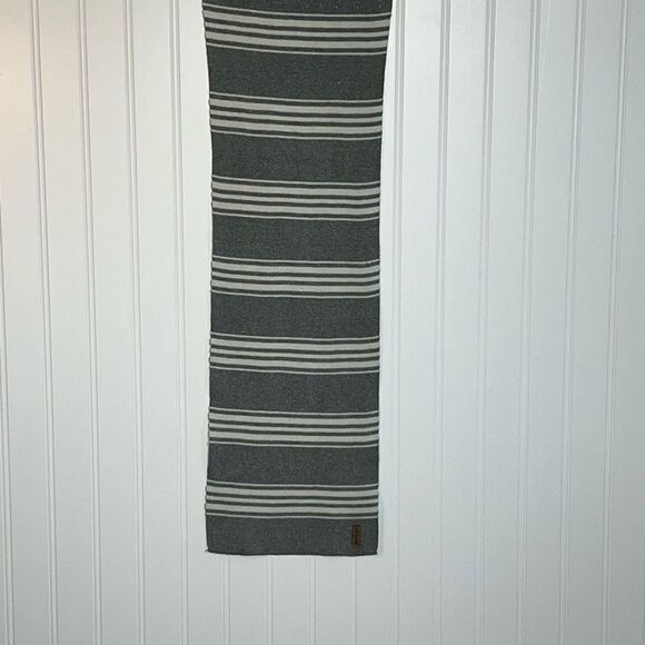 Levi’s Striped Scarf Mens 8X54 Gray And Cream Cabin Core Classic core Preppy - Picture 1 of 8